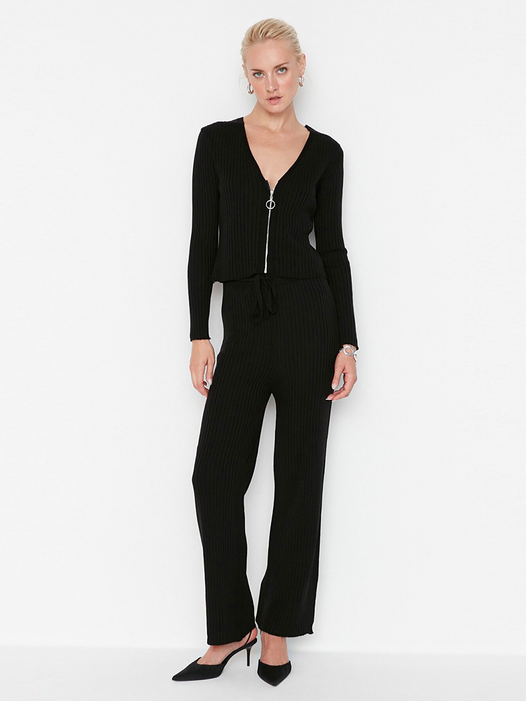 

Trendyol Woman Black Solid Co-Ords