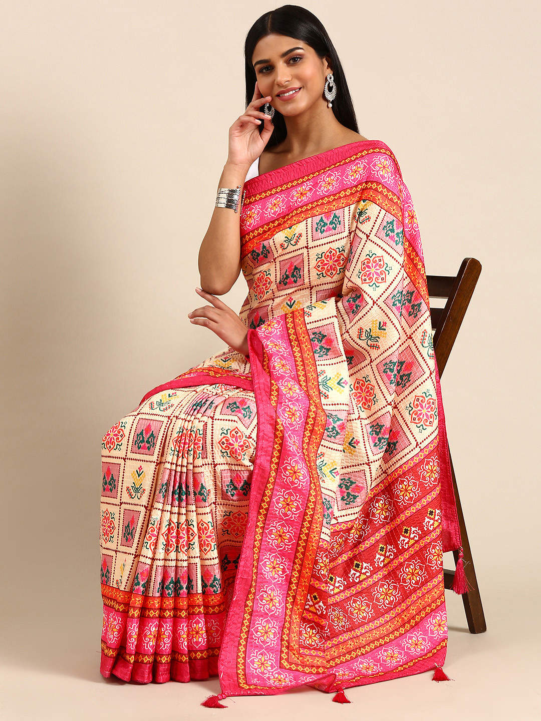 

kasee Ethnic Motifs Printed Satin Saree, Multi