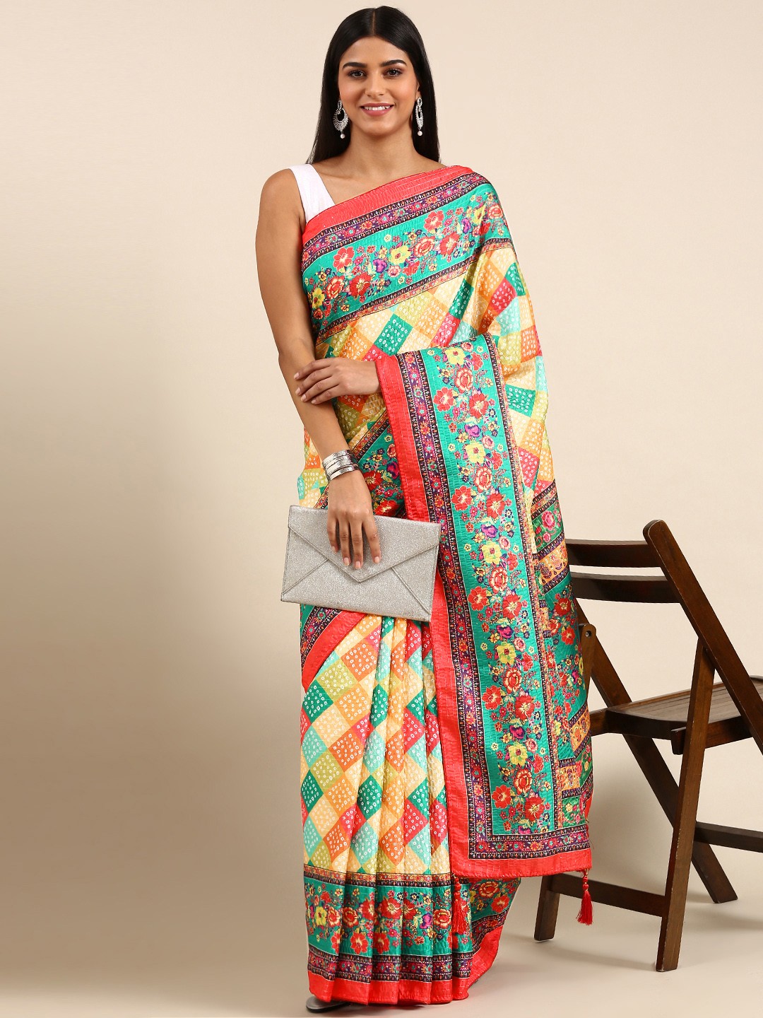 

kasee Geometric Printed Satin Saree, Multi