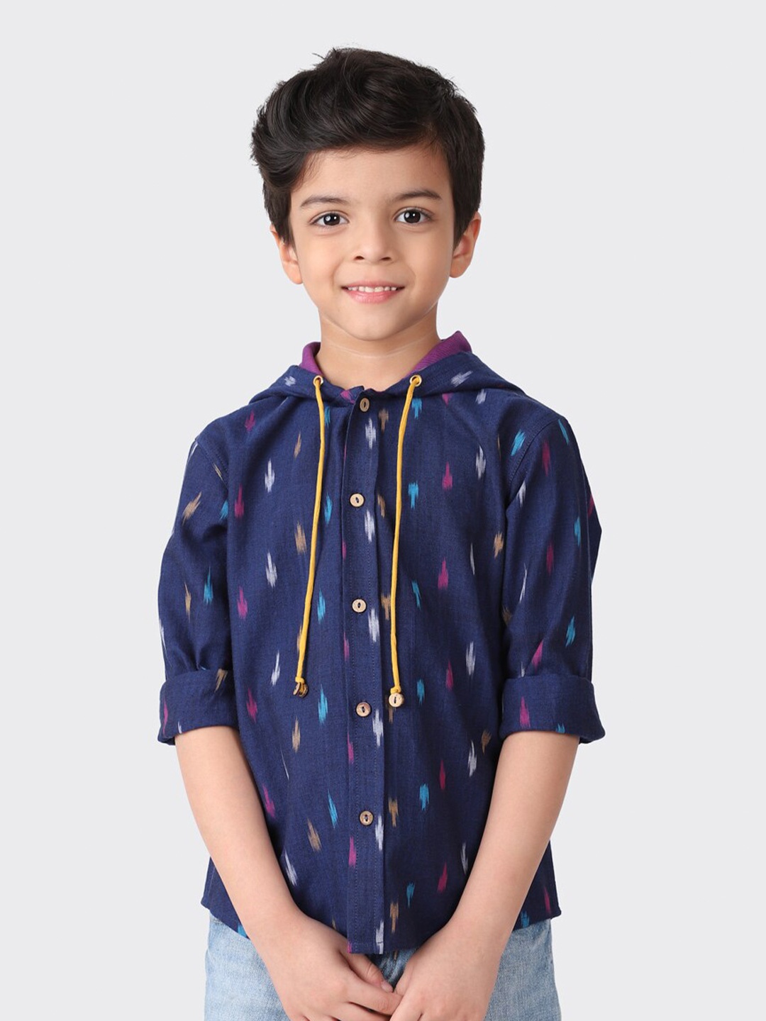 

Fabindia Boys Navy Blue Printed Hooded Casual Shirt