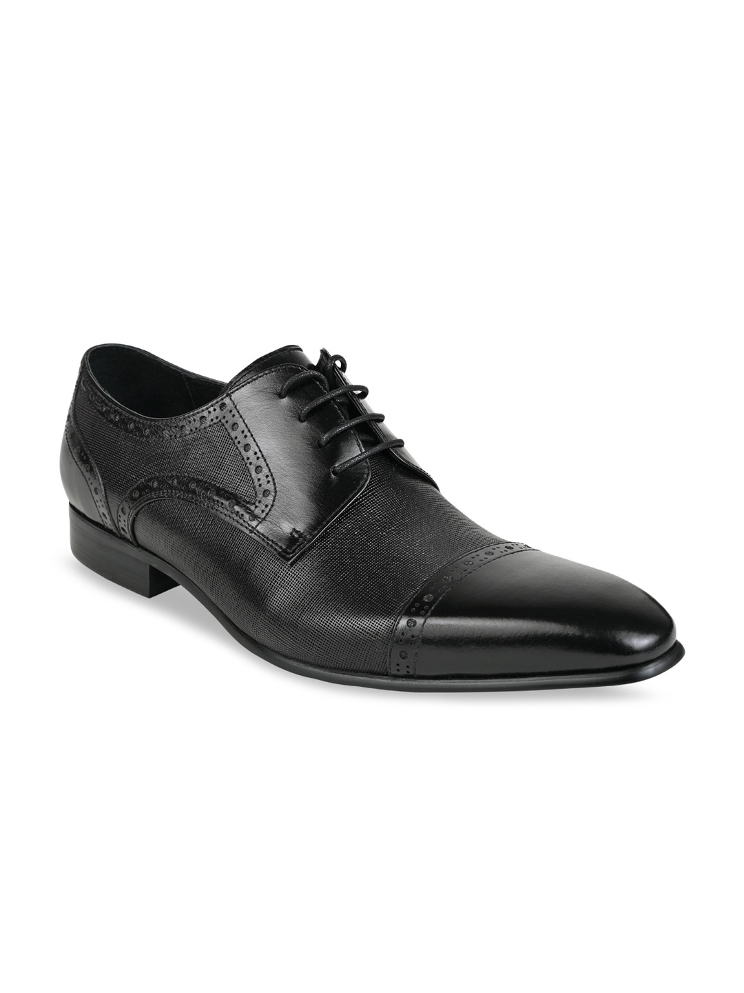 

Regal Men Black Solid Leather Formal Oxfords