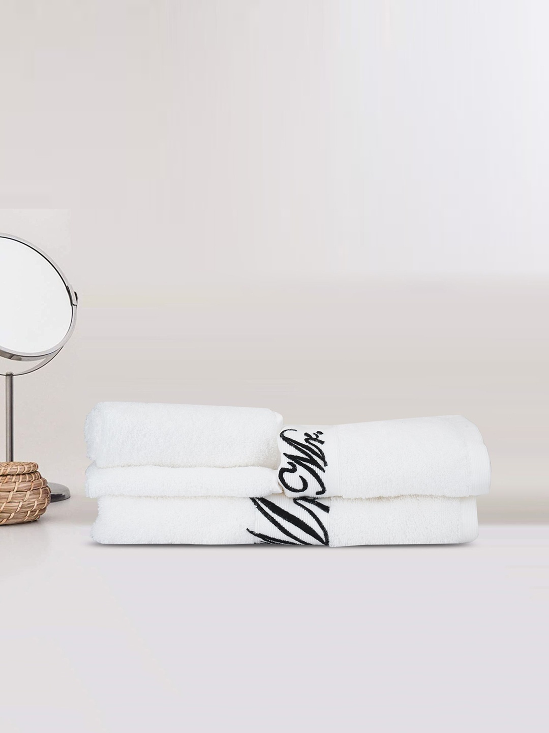 

LUSH & BEYOND Set of 4 White Solid 500 GSM Cotton Towels Set, Pink