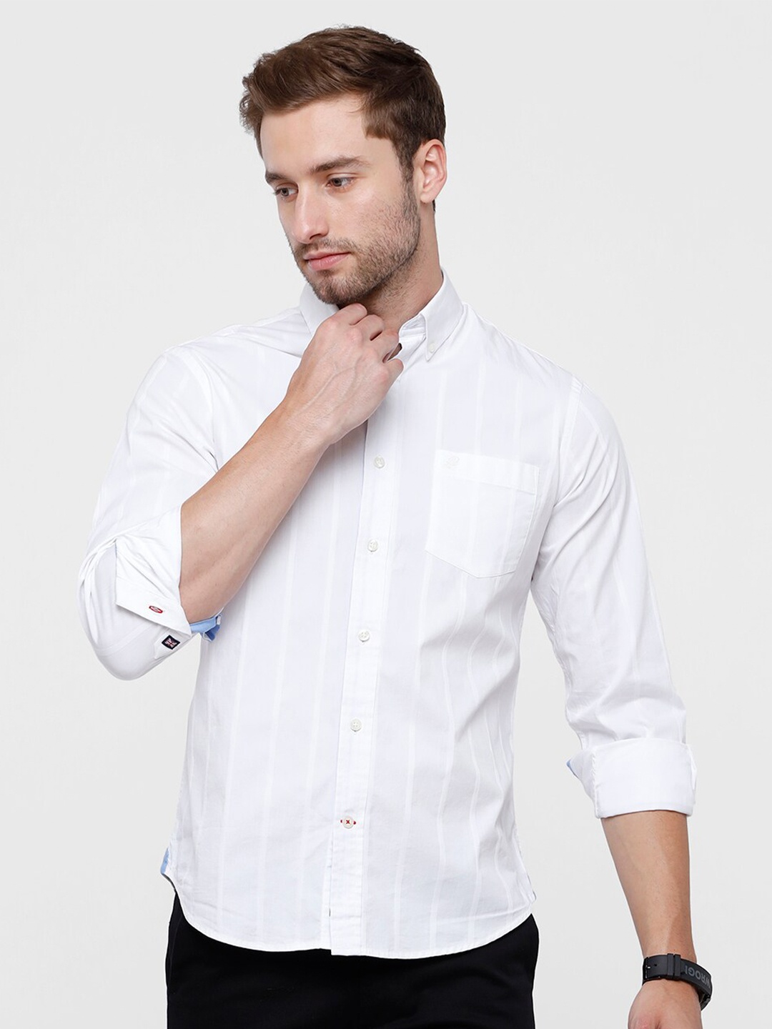 

Double Two Men White Slim Fit Horizontal Striped Casual Shirt