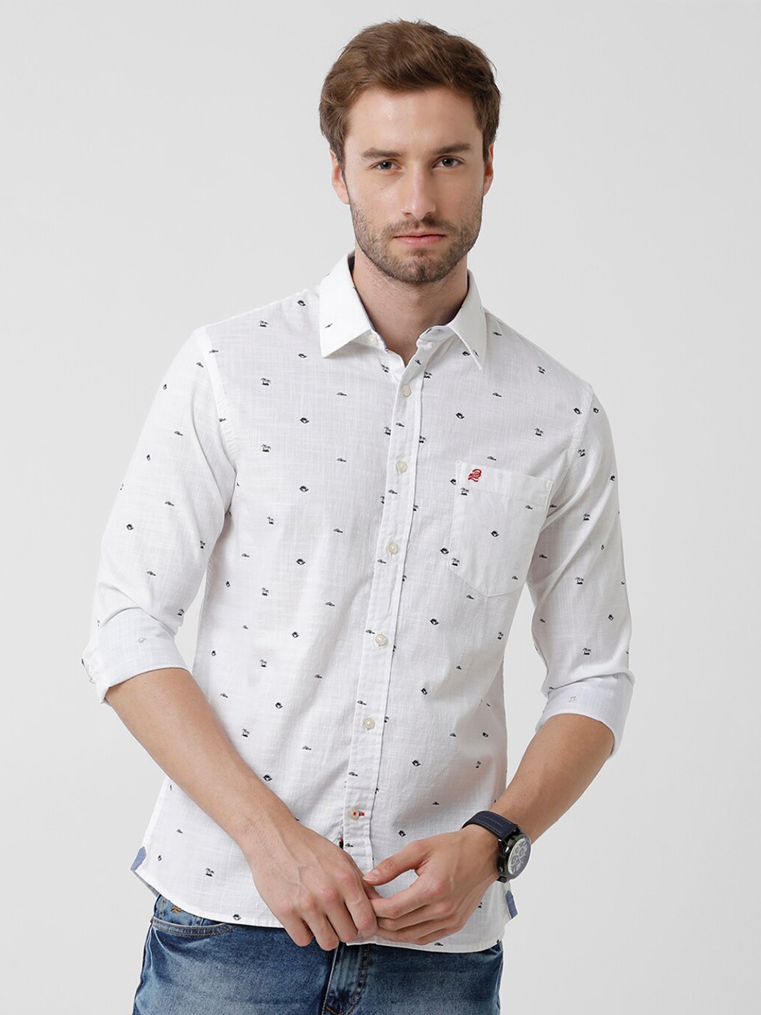 

Double Two Men White Slim Fit Printed Casual Shirt