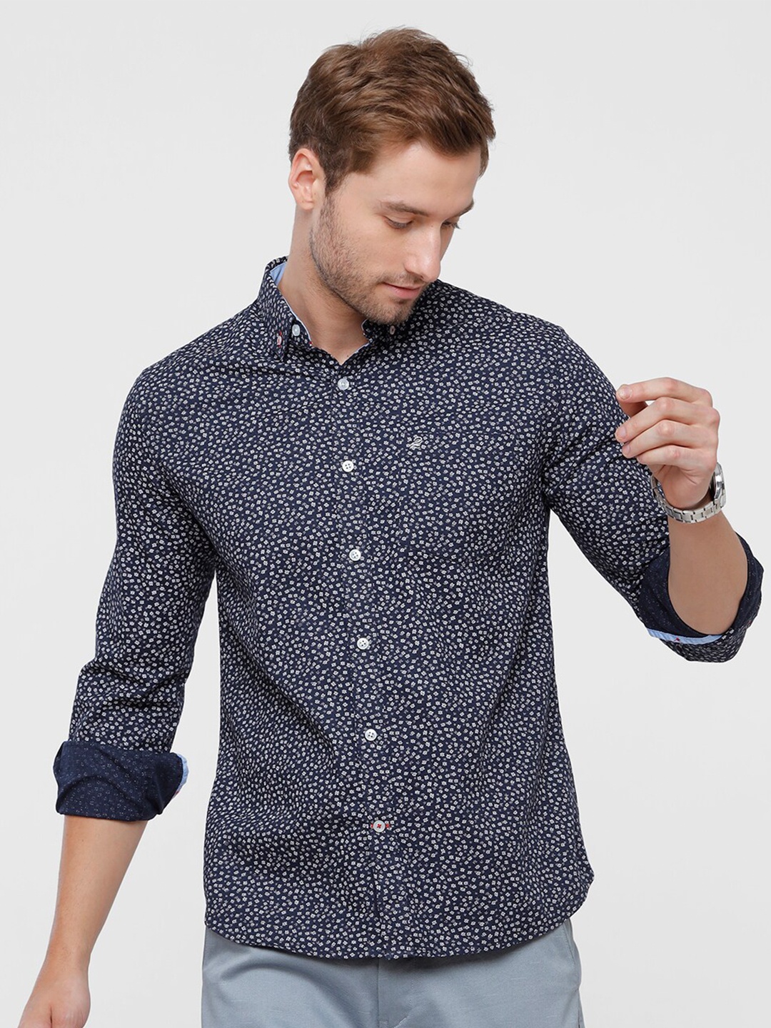 

Double Two Men Blue Slim Fit Floral Printed Cotton Casual Shirt