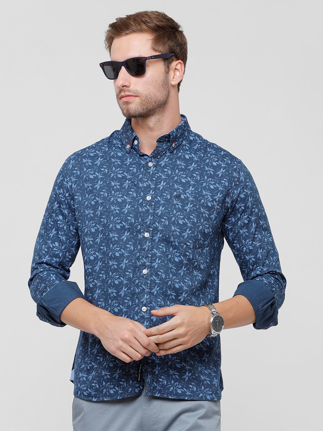 

Double Two Men Blue Slim Fit Floral Printed Casual Shirt