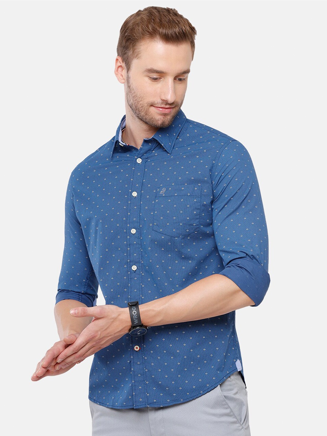 

Double Two Men Blue Printed Cotton Casual Shirt