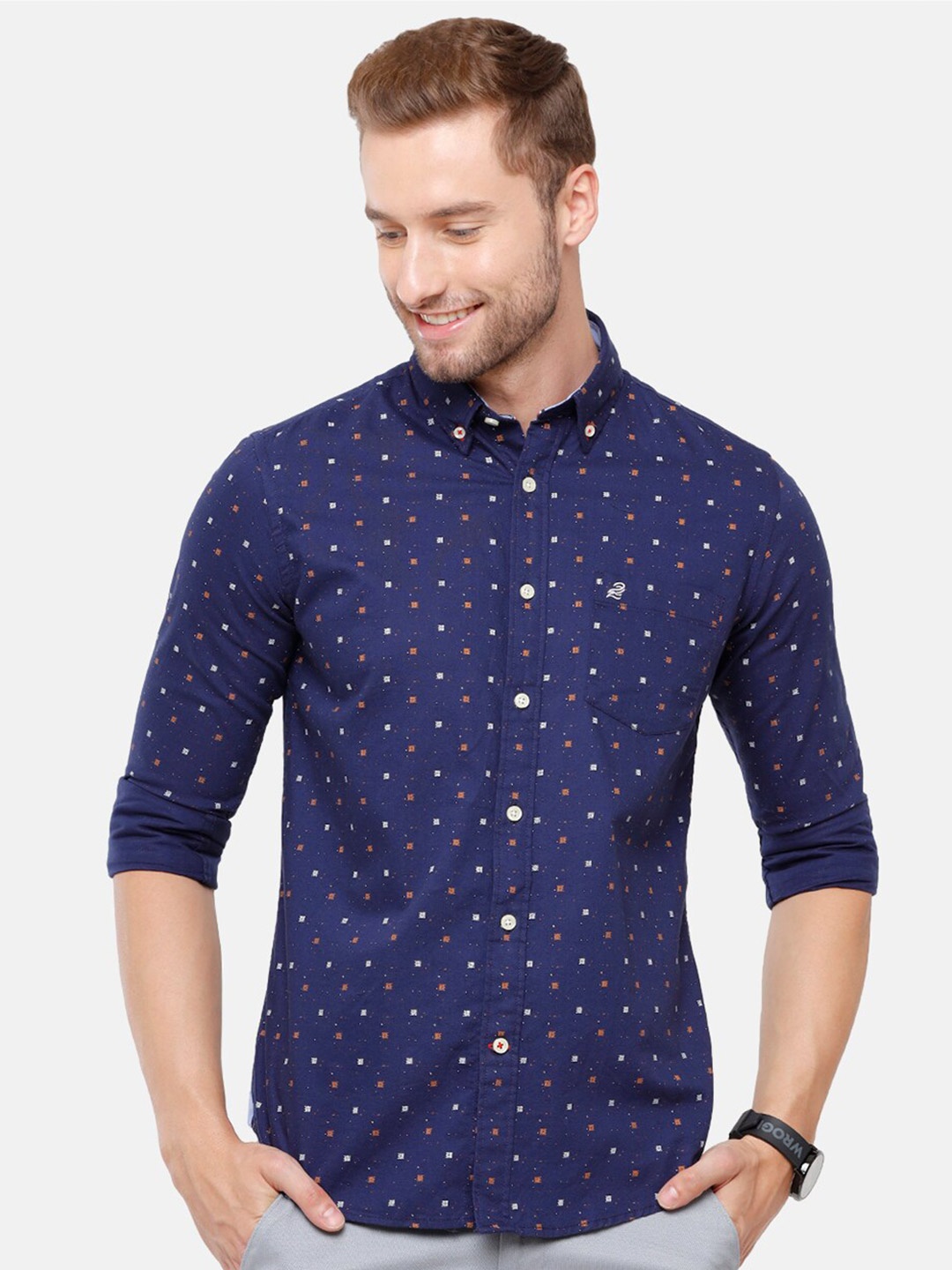 

Double Two Men Navy Blue & White Slim Fit Printed Cotton Casual Shirt