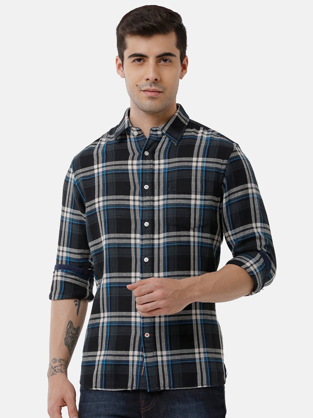 

Double Two Men Black Slim Fit Checked Cotton Casual Shirt