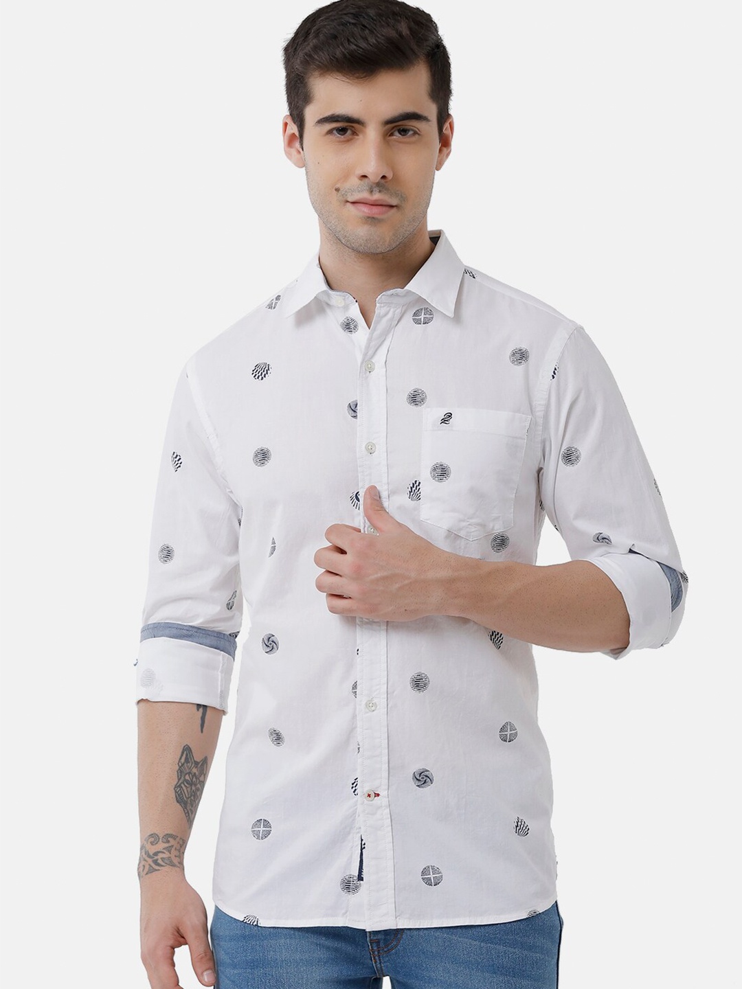 

Double Two Men White Slim Fit Printed Casual Shirt