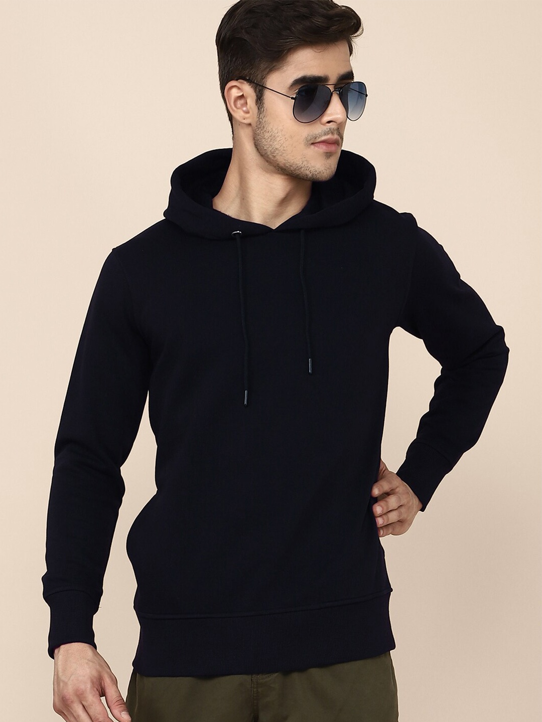 

Free Authority Men Navy Blue Hooded Solid Cotton Sweatshirt