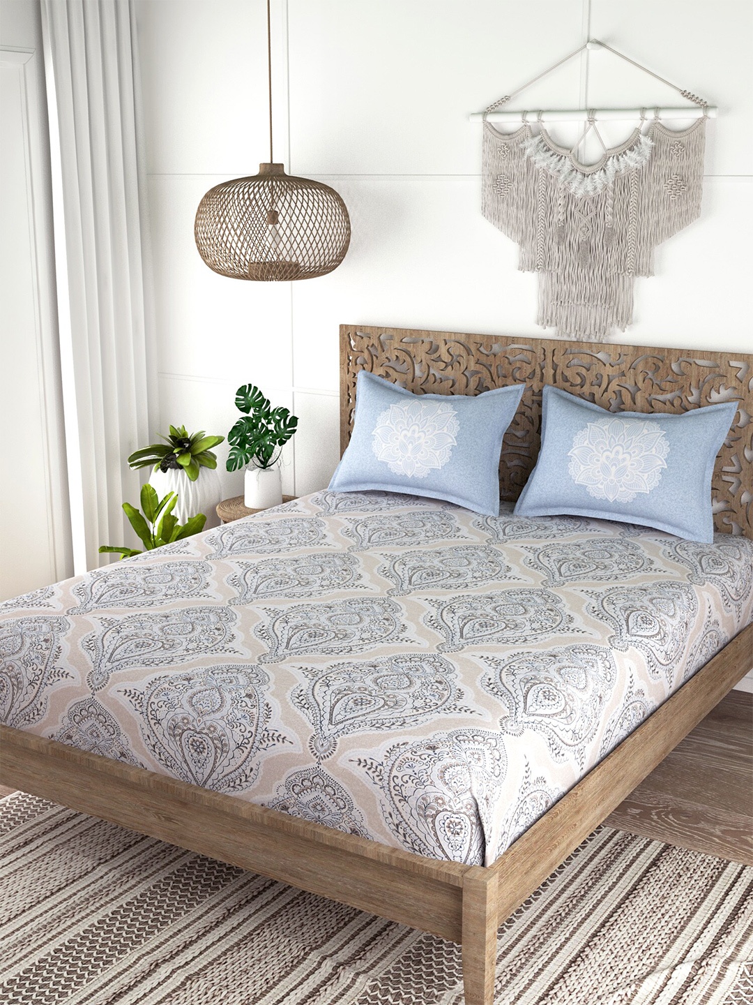 

EverHOME Beige & Black Ethnic Motifs 210 TC King Bedsheet with 2 Pillow Covers