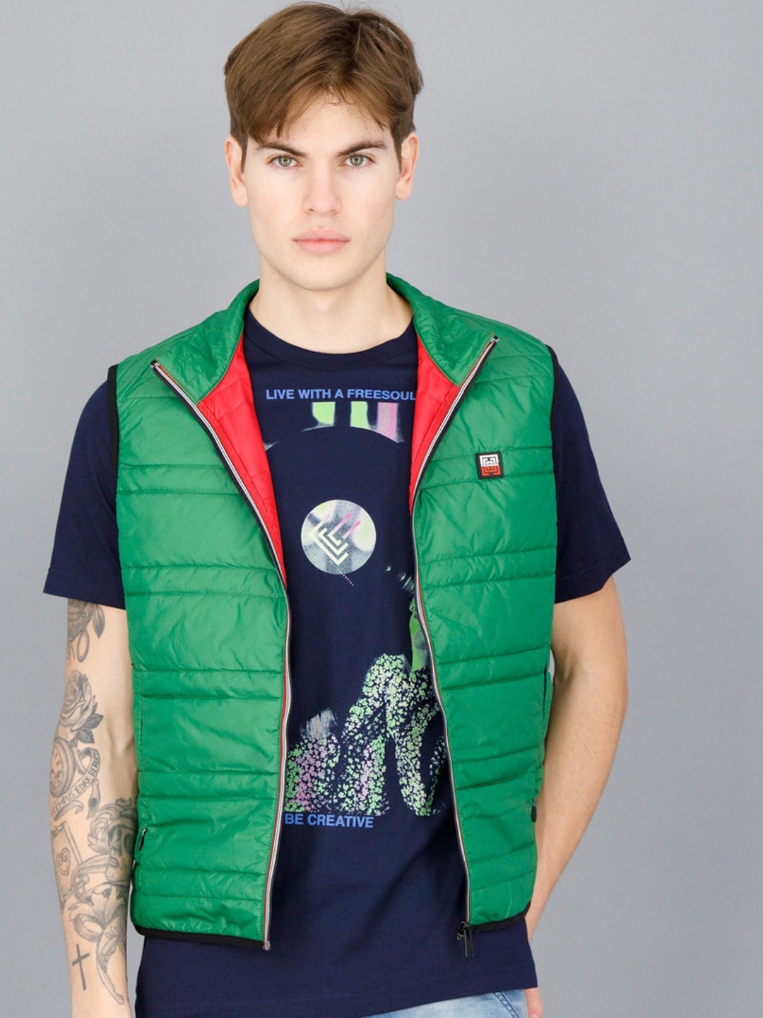 

FREESOUL Men Green Sleeveless Bomber Jacket