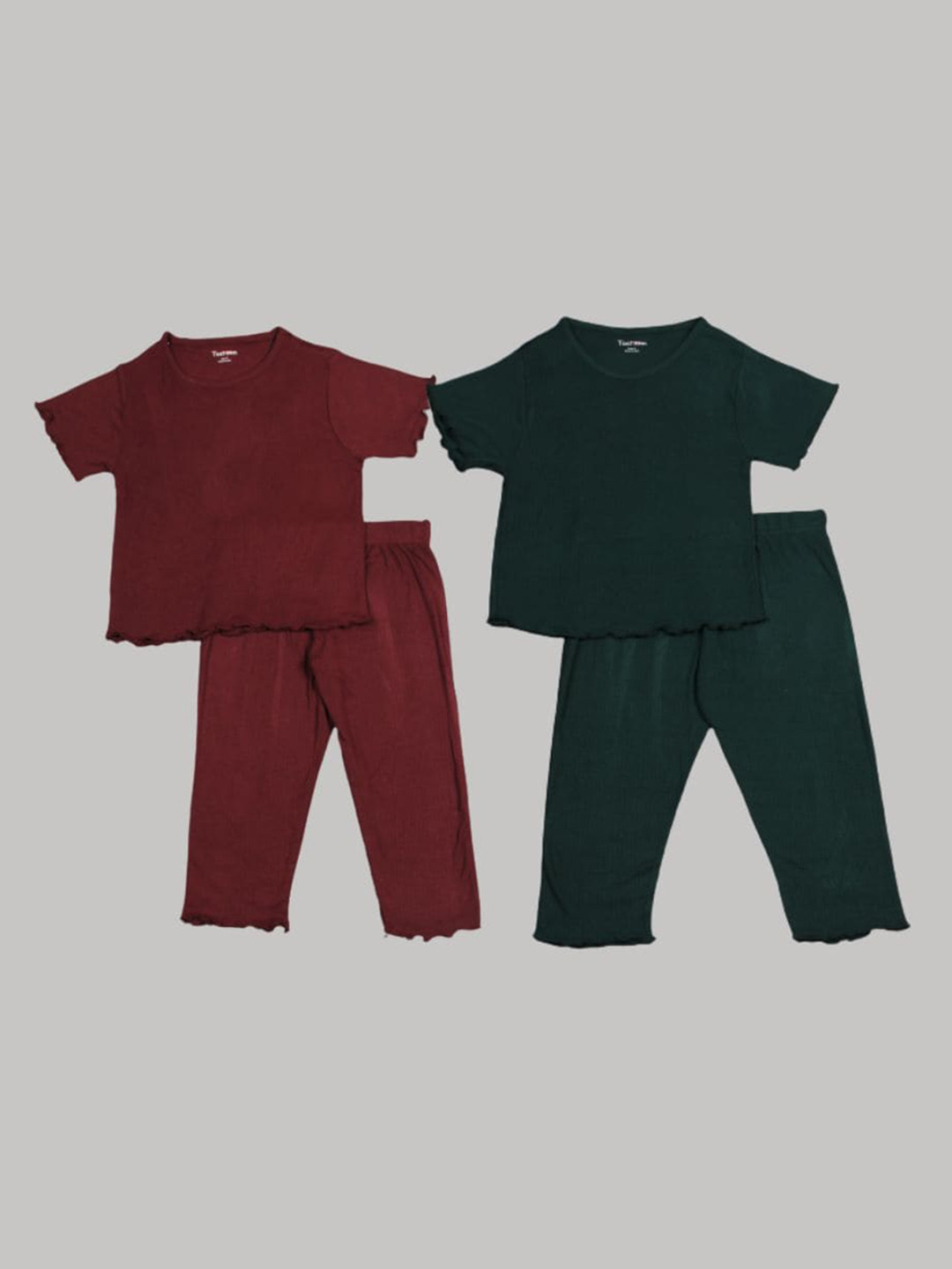 

Taatoom Girls Pack Of 2 Solid Night suits, Green