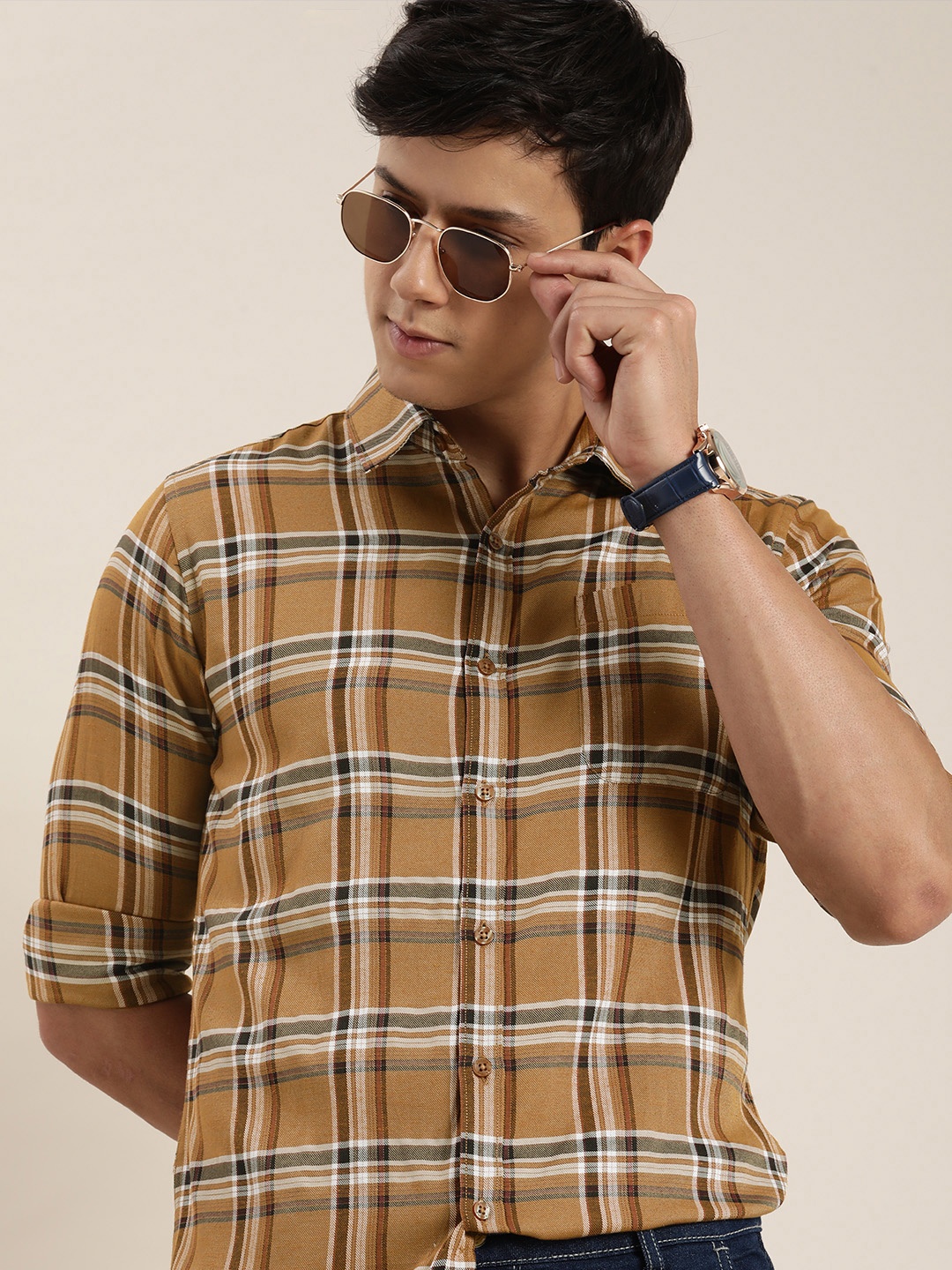 

encore by INVICTUS Men Checked Casual Shirt, Mustard