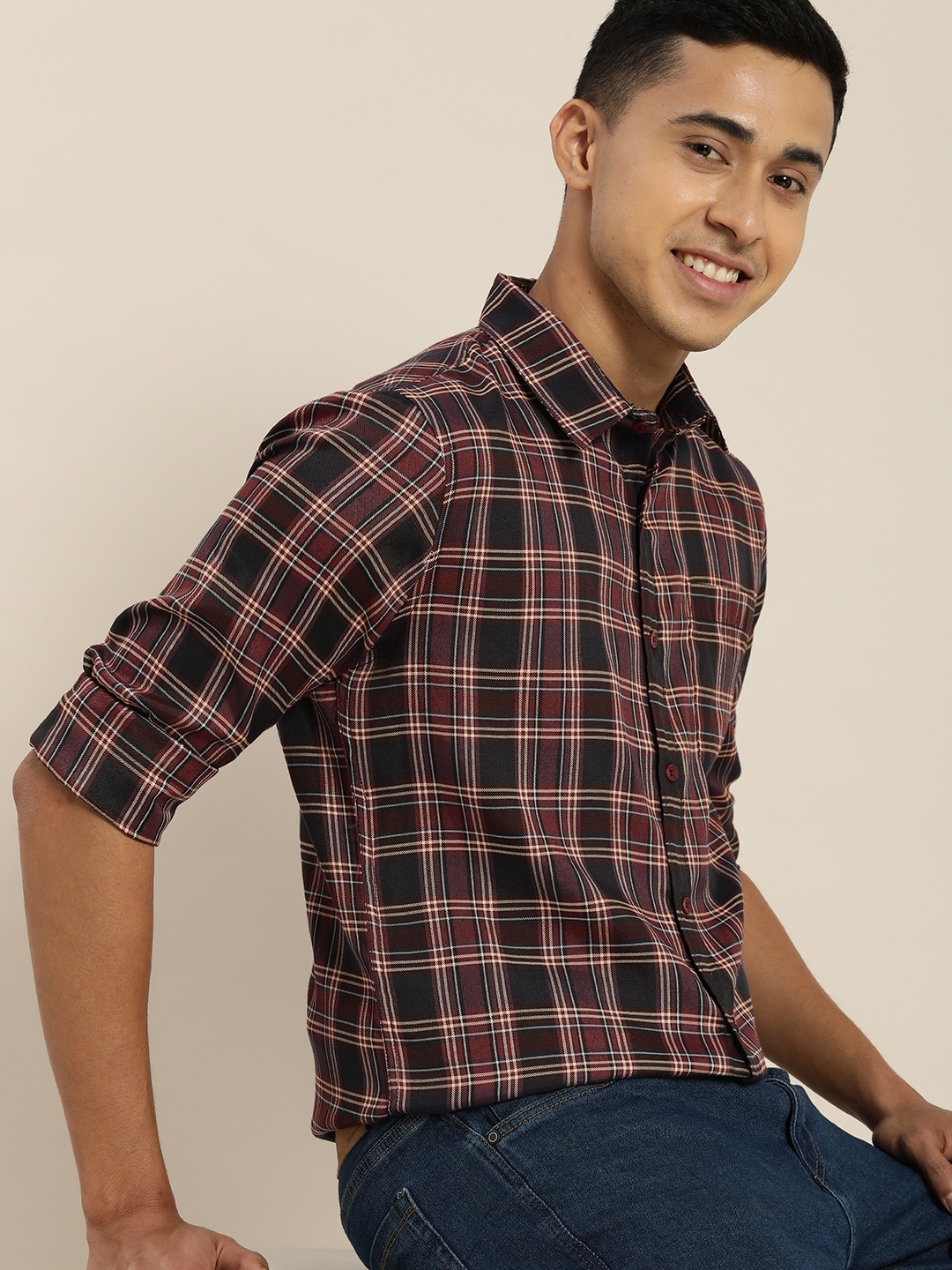 

encore by INVICTUS Men Checked Casual Shirt, Maroon