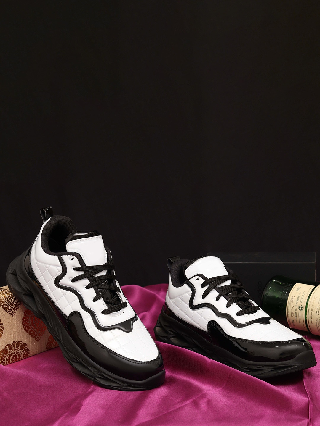 

FASHION FASTER Kids White Colourblocked Sneakers