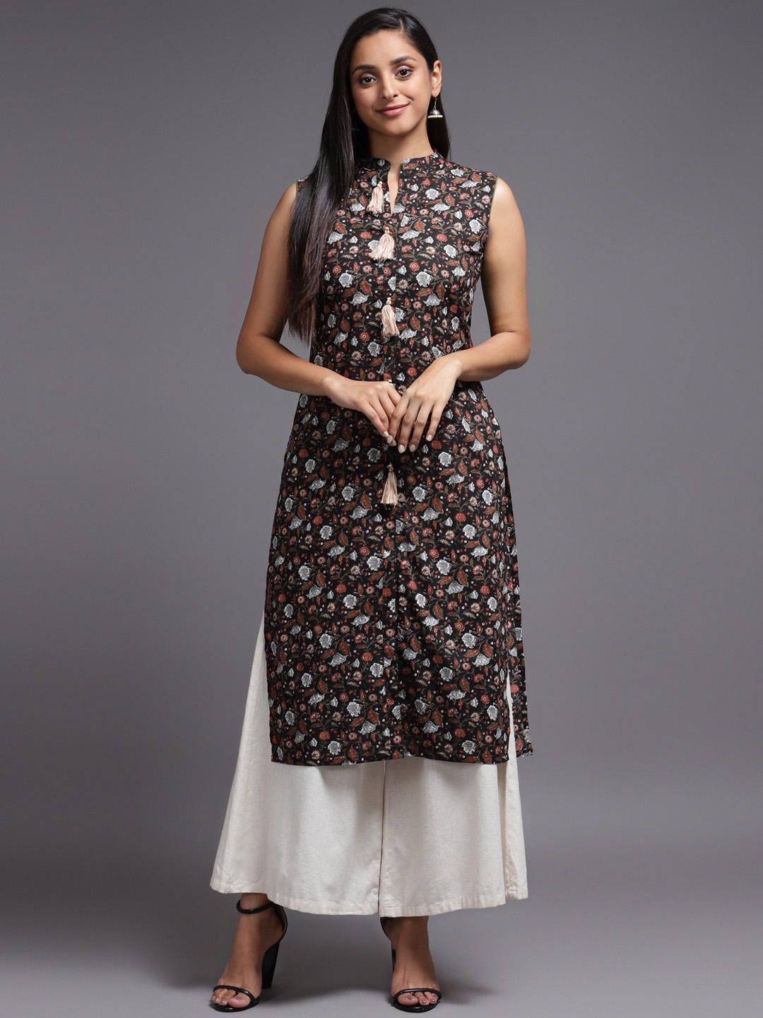 

KALINI Women Black Floral Printed Straight Cotton Kurta