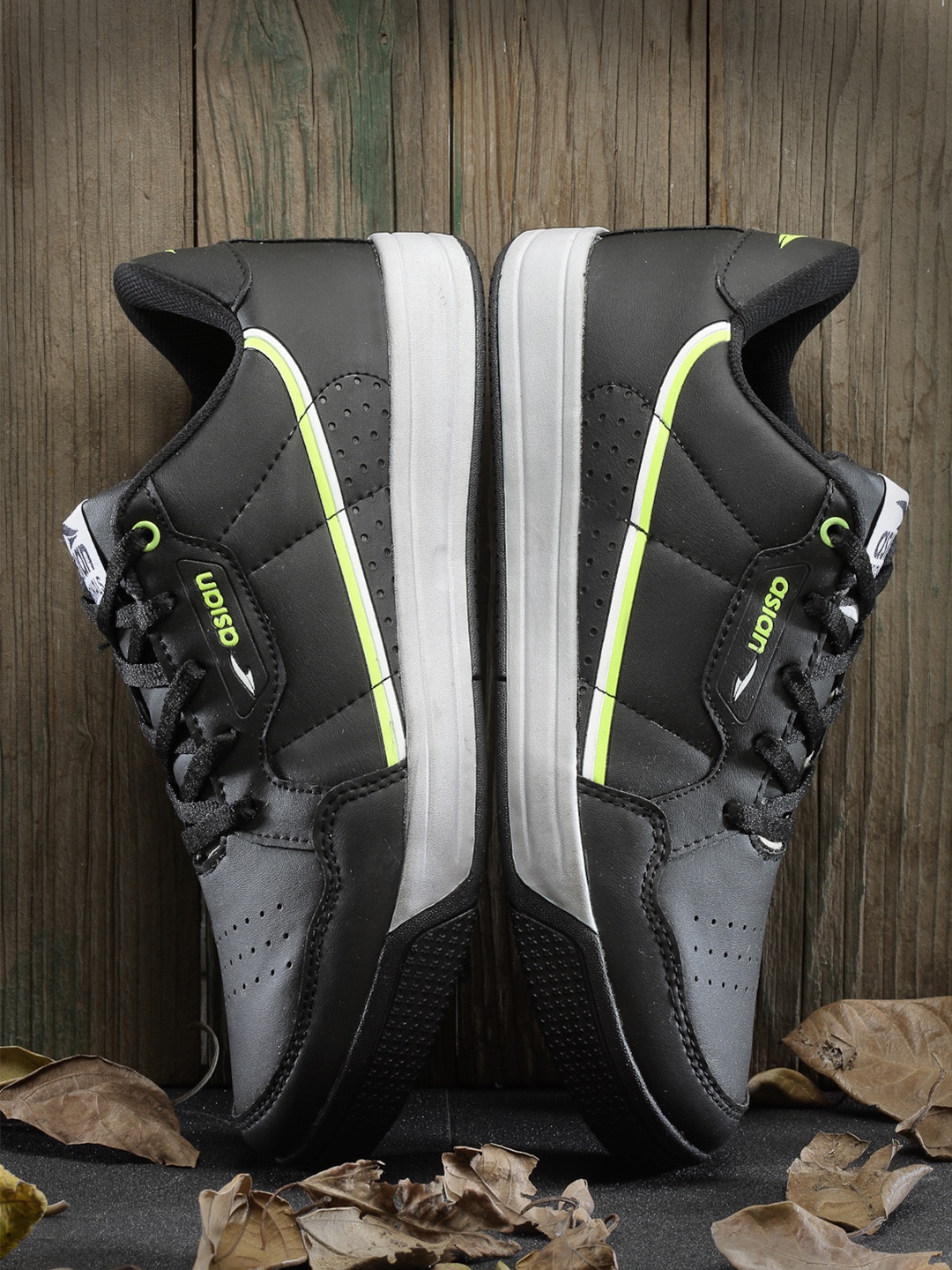 

ASIAN Men Perforations Sneakers, Black