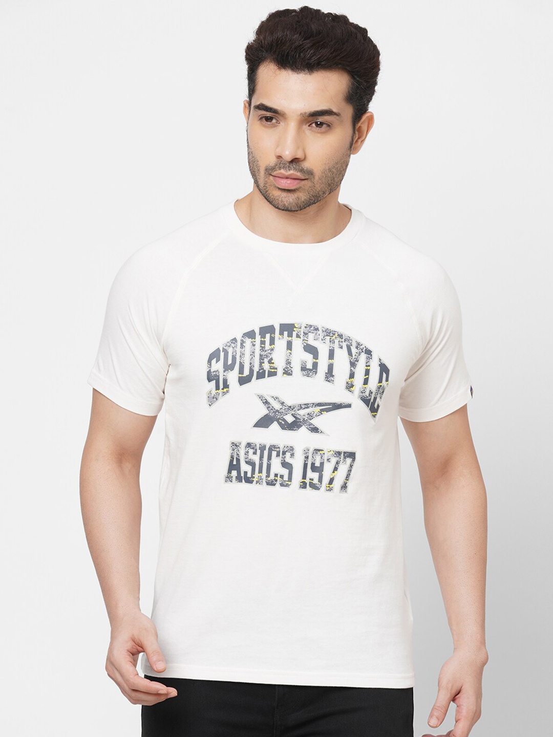 

ASICS Men Off White Printed Round Neck Graphic SS Cotton T-shirt