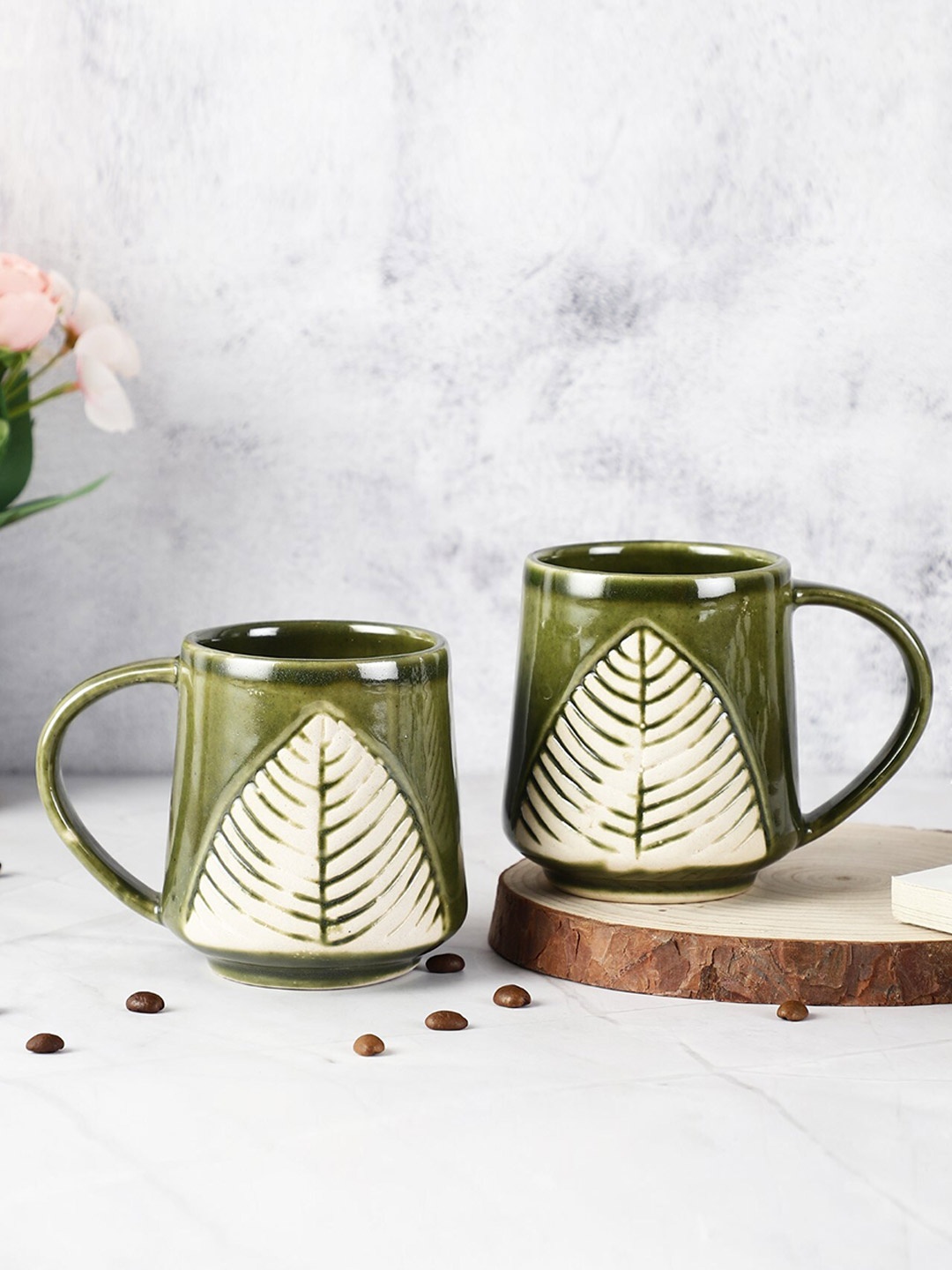 

The Decor Mart Green & White Set of 2 Textured Ceramic Glossy Mugs 430 ml Each