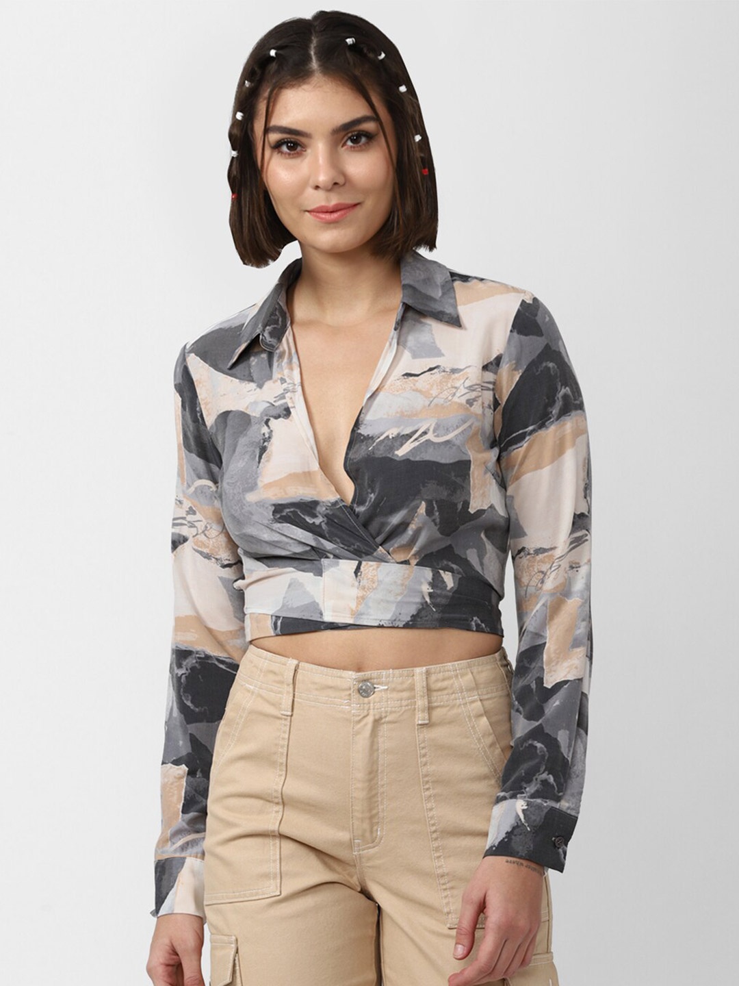 

FOREVER 21 Women Beige & Navy Blue Print Shirt Style Crop Top