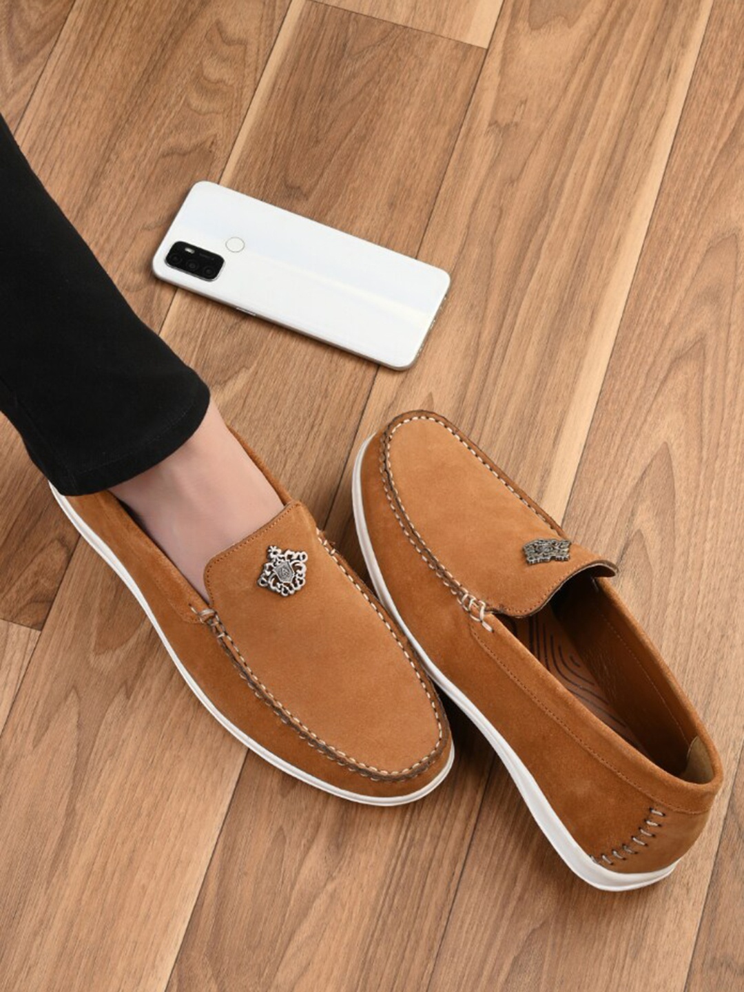 

Alberto Torresi Men Tan Suede Slip-On Lightweight Sneakers