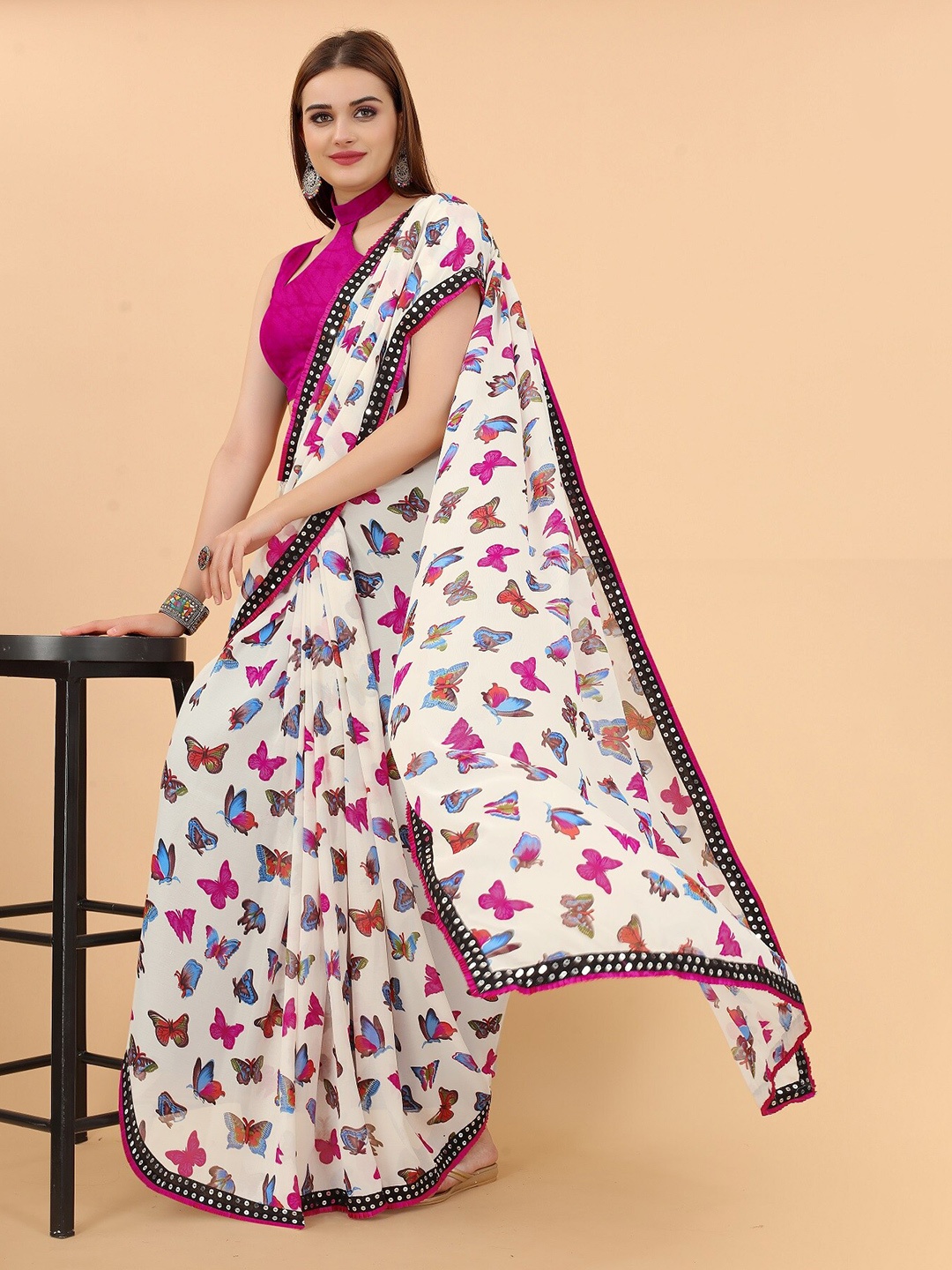 

M M Venture White & Pink Printed Pure Georgette Saree