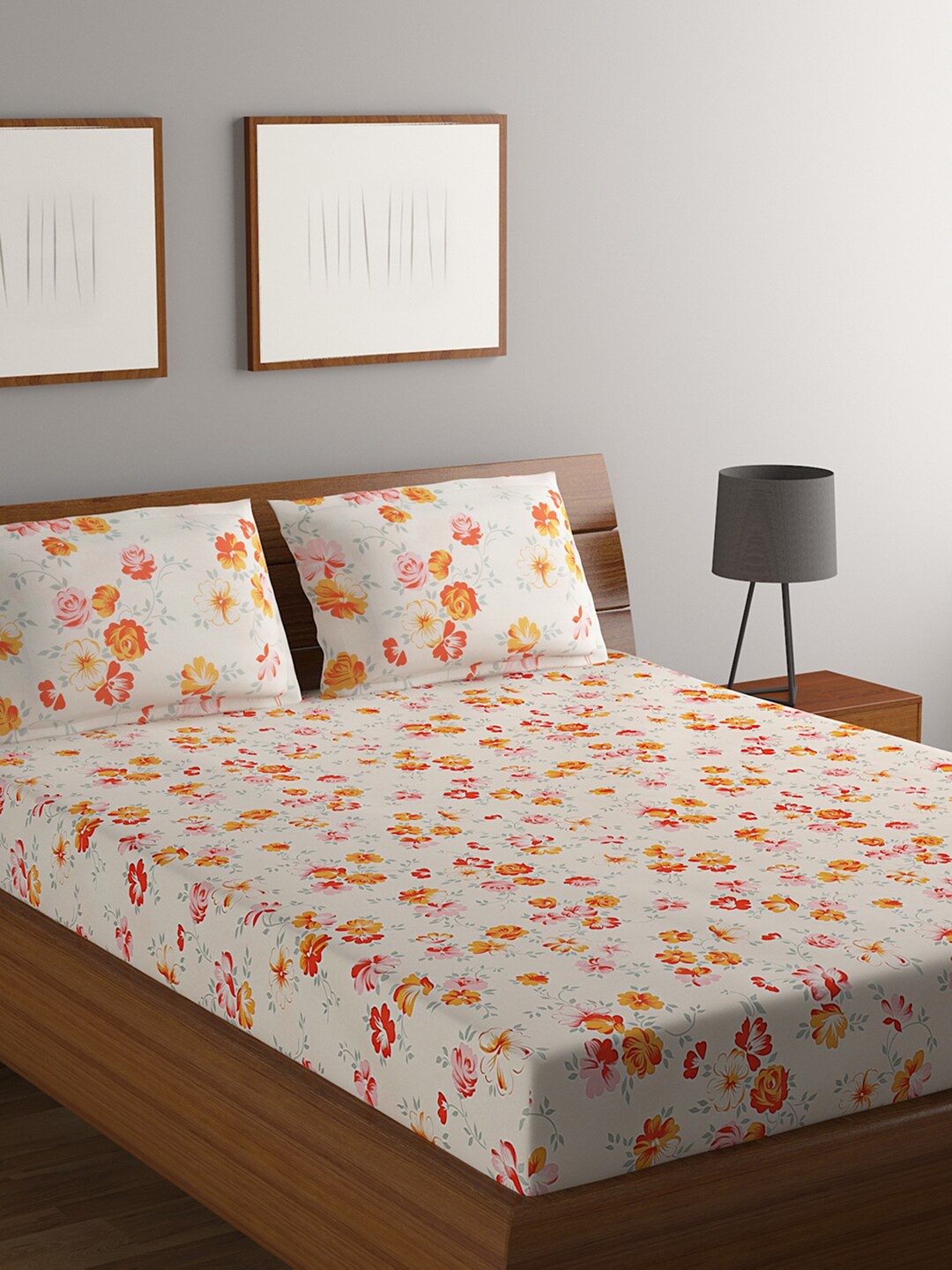 

BOMBAY DYEING White & Orange Floral 140 TC Cotton Queen Bedsheet with 2 Pillow Covers