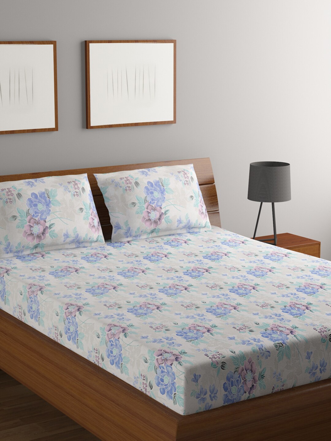 

BOMBAY DYEING White & Blue Floral Print 140 TC Cotton Queen Bedsheet with 2 Pillow Covers