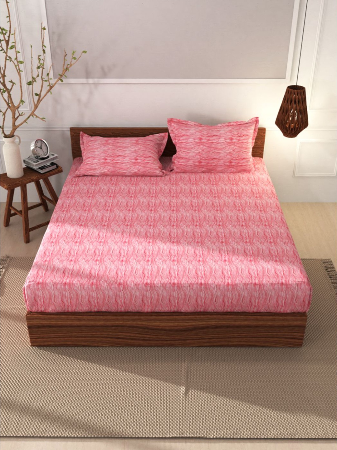

BIANCA Coral Geometric 144 TC King Bedsheet with 2 Pillow Covers