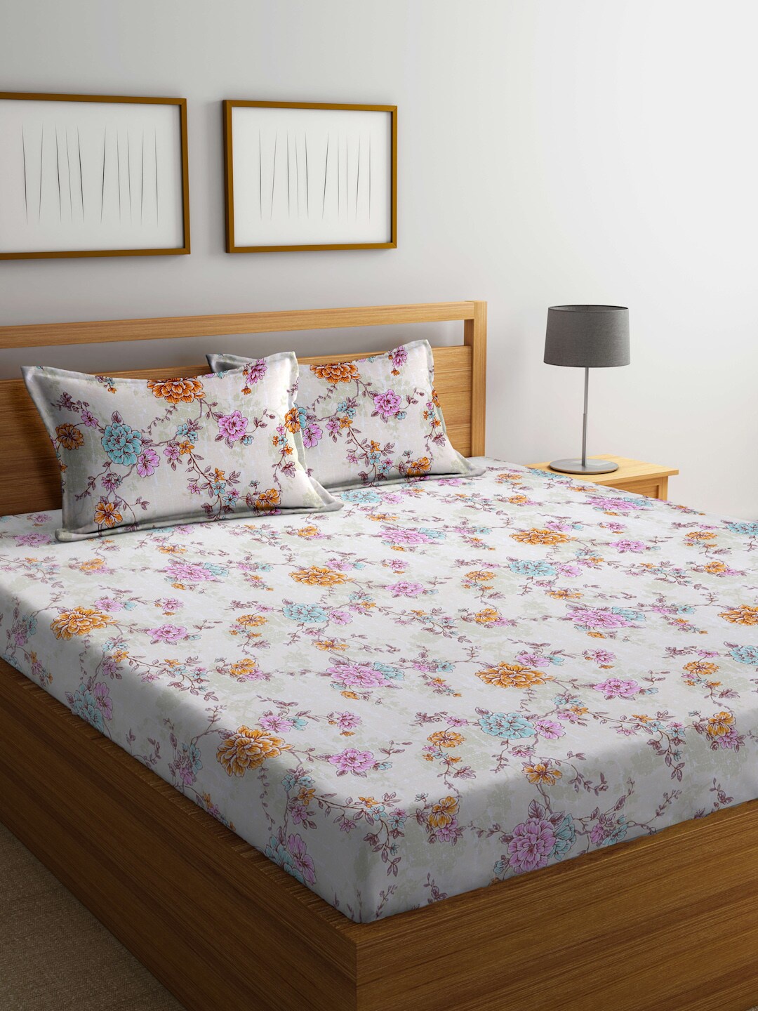 

BOMBAY DYEING Green & White Floral 160 TC King Bedsheet with 2 Pillow Covers