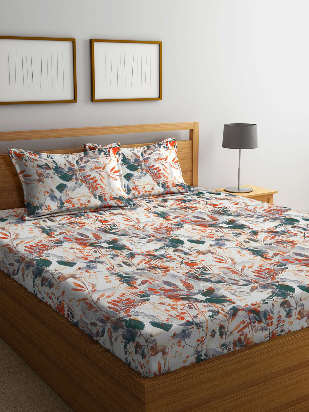 

BOMBAY DYEING Off White & Red Floral Print 144 TC Cotton Queen Bedsheet & 2 Pillow Covers