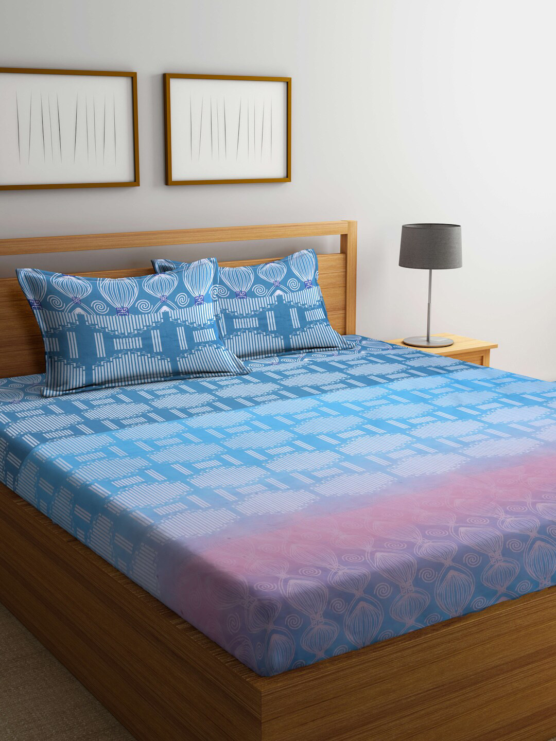 

BOMBAY DYEING Blue & Pink Abstract 210 TC King Bedsheet with 2 Pillow Covers