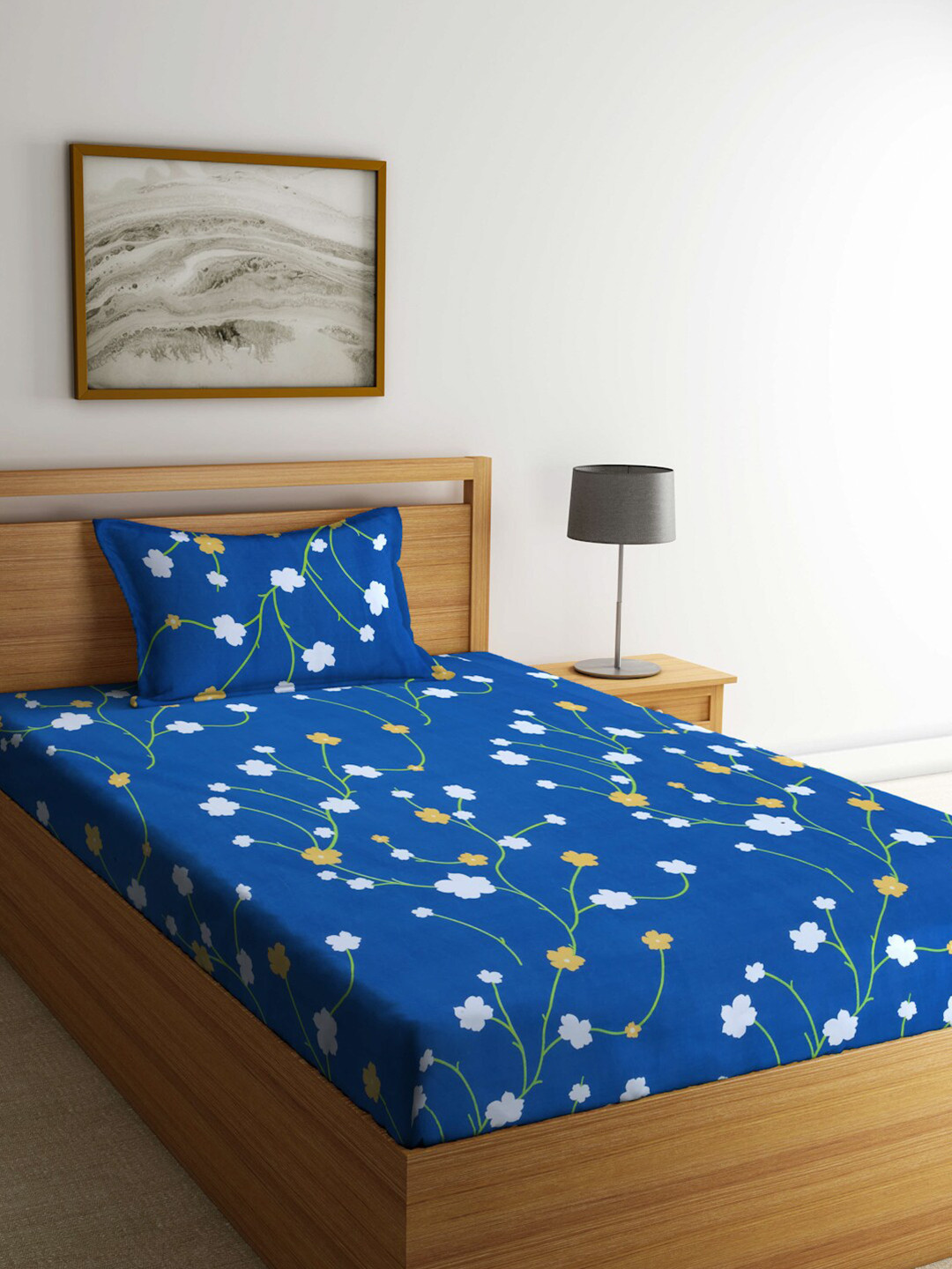 

ROMEE Blue & White Floral Printed 210 TC Single Bedsheet with 1 Pillow Covers