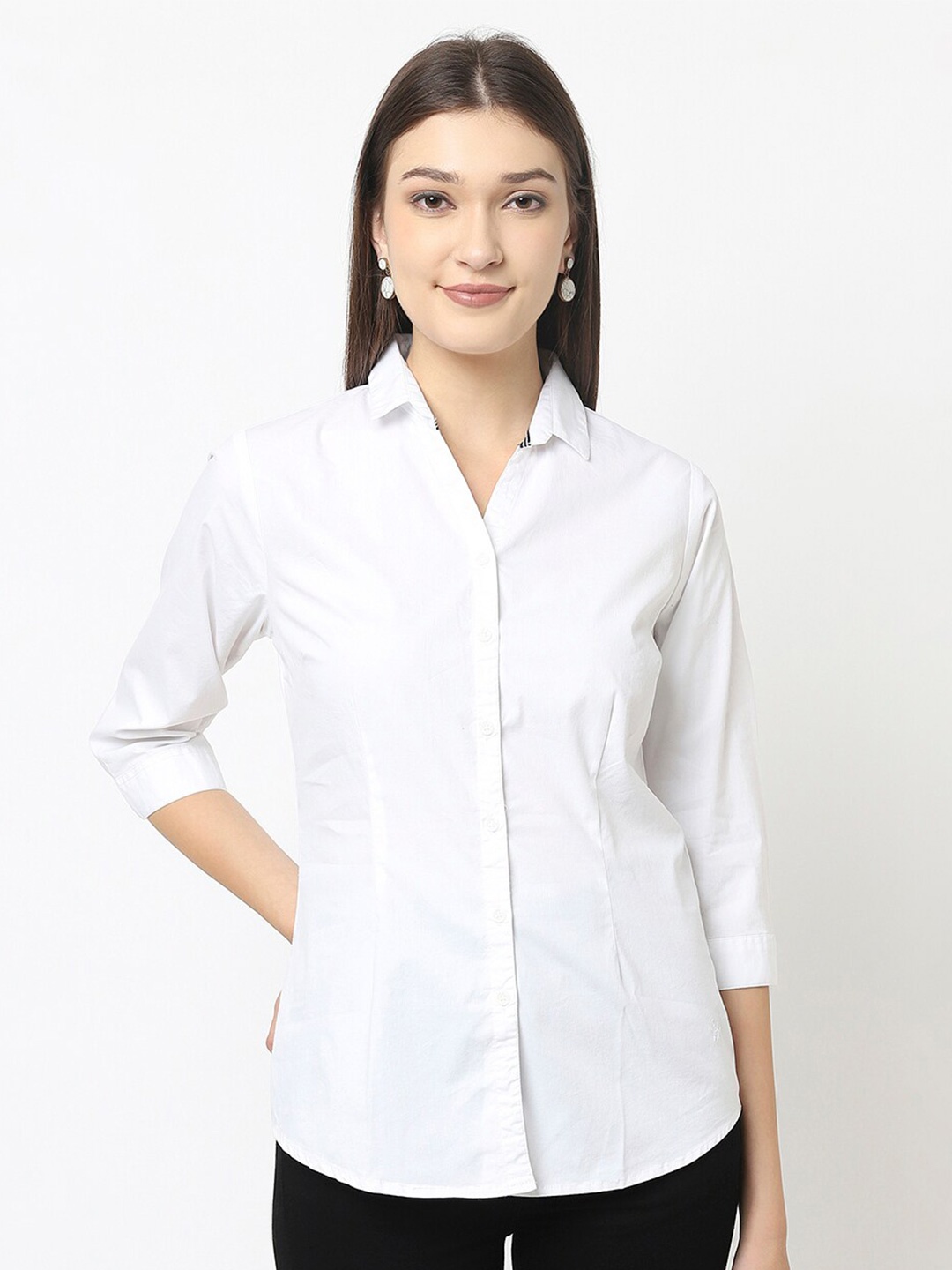 

Crimsoune Club Women White Slim Fit Solid Casual Shirt