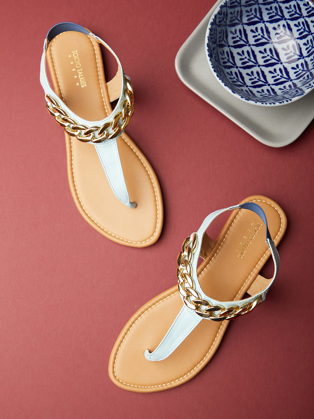 

Tokyo Talkies Women Blue Embellished T-Strap Flats