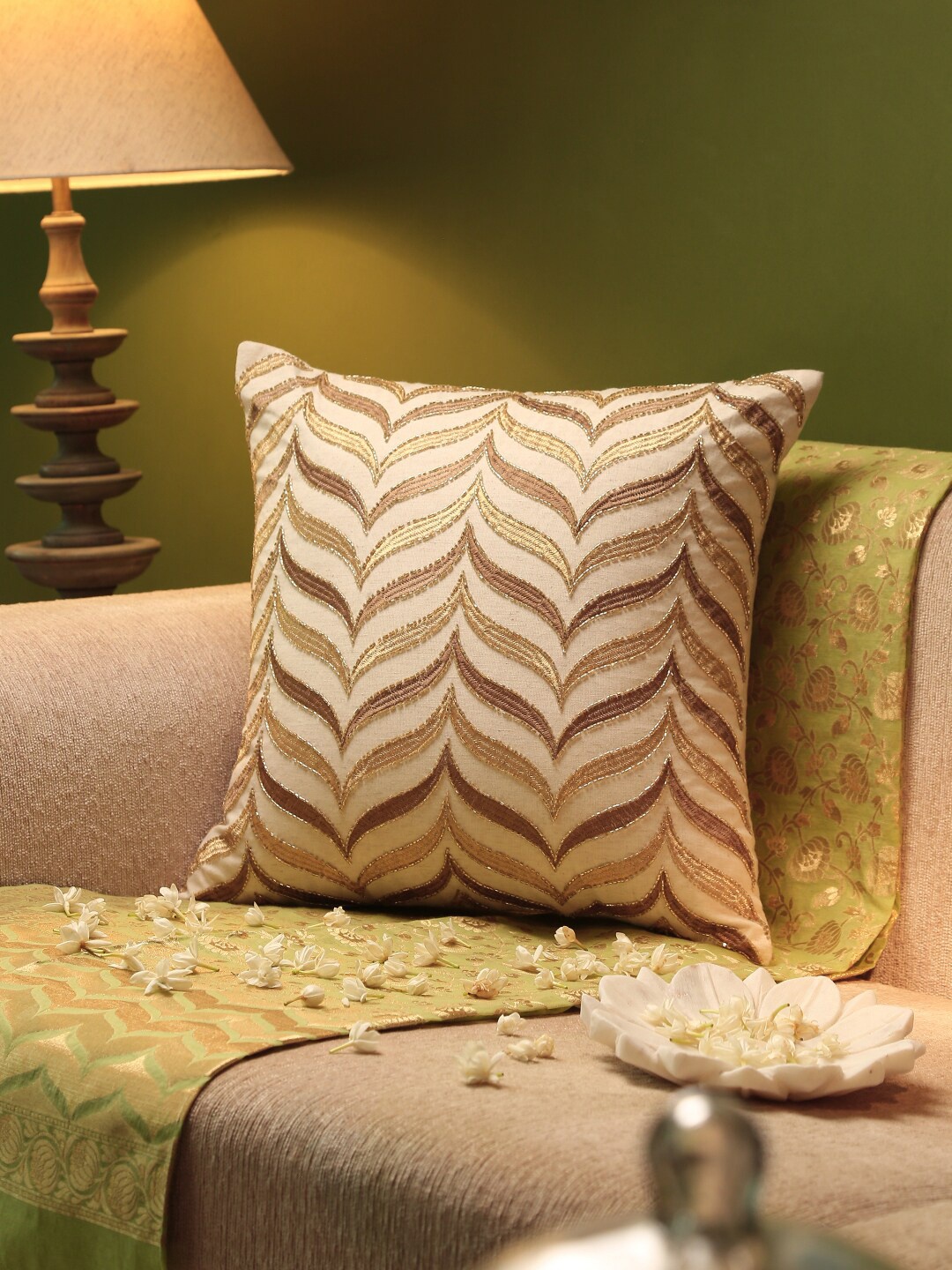 

Amoliconcepts Off White & Gold-Toned Self Design Cotton Square Cushion Covers