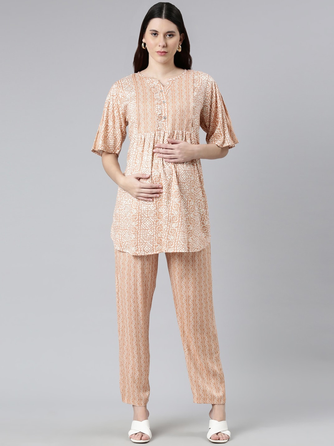 

GOLDSTROMS Women Peach & White Printed Feeding Night suit