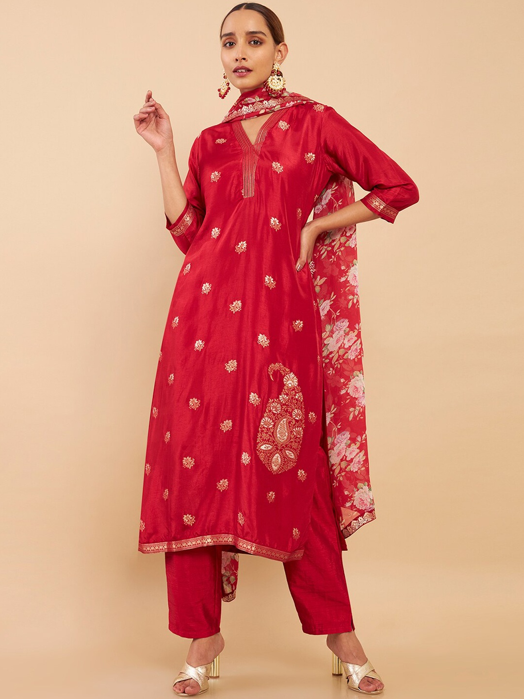 

Soch Women Maroon Floral Printed Kurta with Trousers & With Dupatta