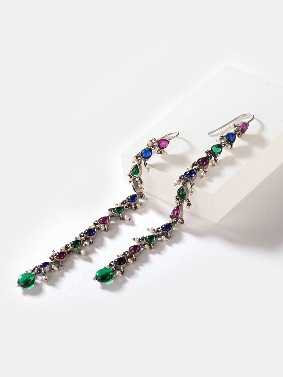 

SHAYA 925 Silver Oxidised Contemporary Drop Earrings