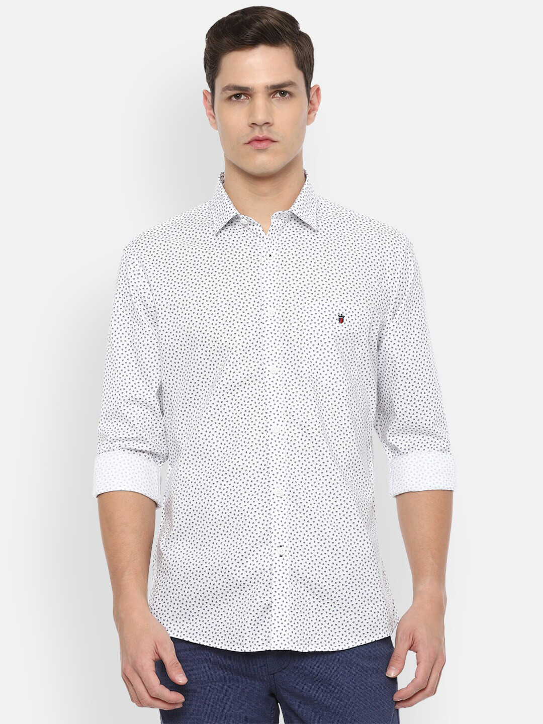

Louis Philippe Sport Men White Slim Fit Printed Casual Pure Cotton Shirt