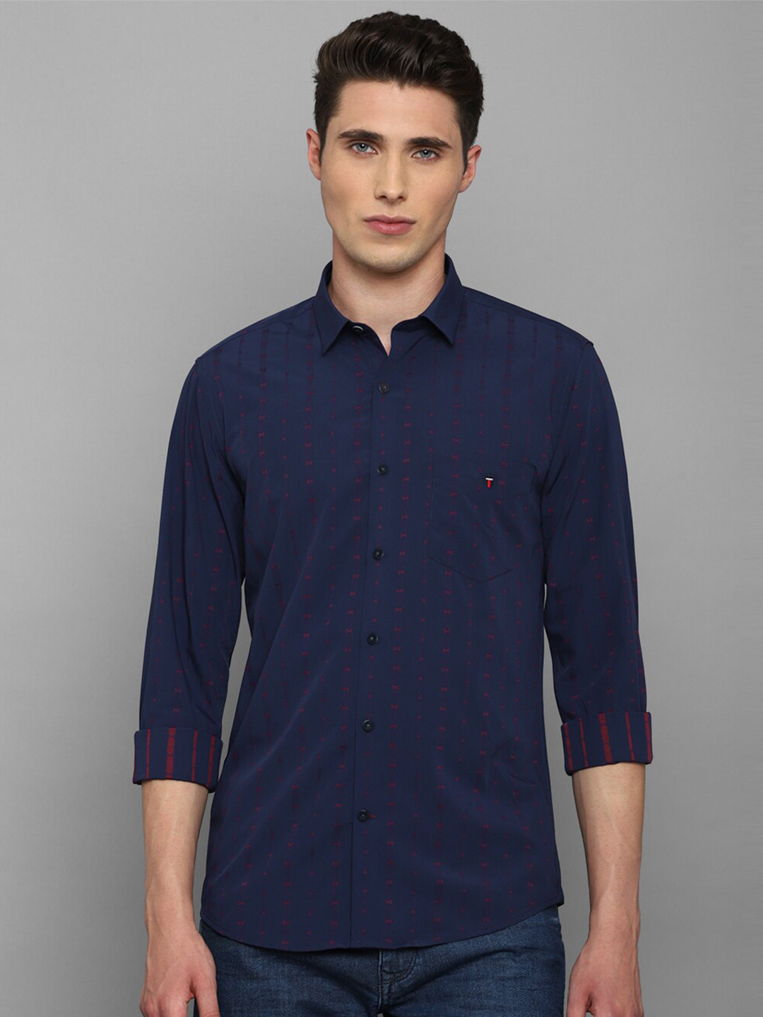 

Louis Philippe Sport Men Navy Blue Slim Fit Striped Casual Shirt