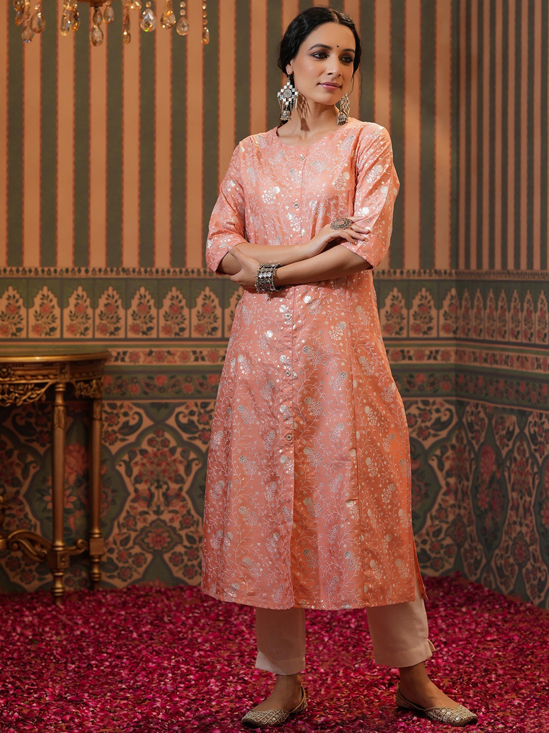 

SCAKHI Women Peach-Coloured Floral Printed Princess Cut Chanderi Silk Kurta