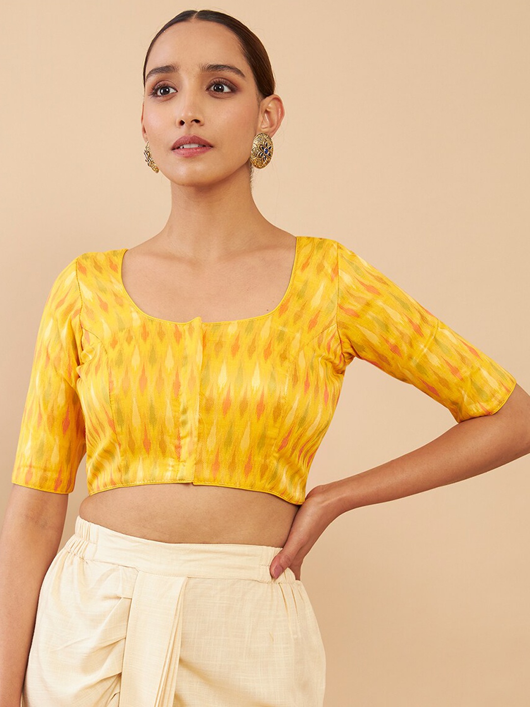 

Soch Women Yellow & red Printed Cotton Saree Blouse