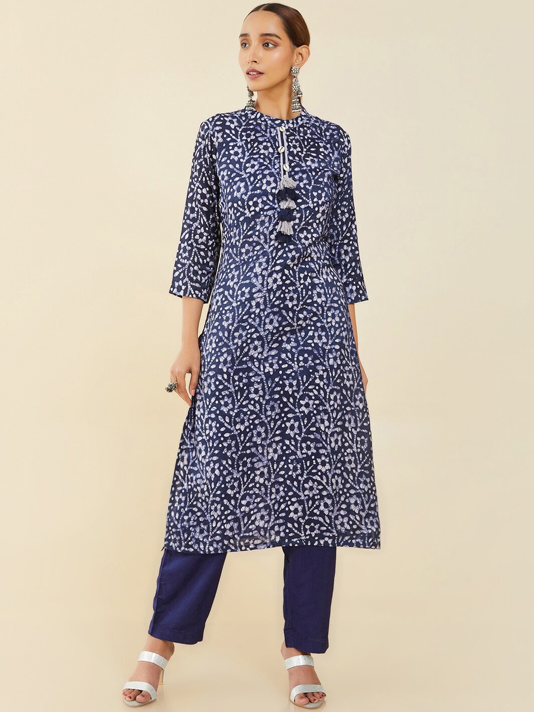 

Soch Women Navy Blue Floral Printed Kurta with Trouser
