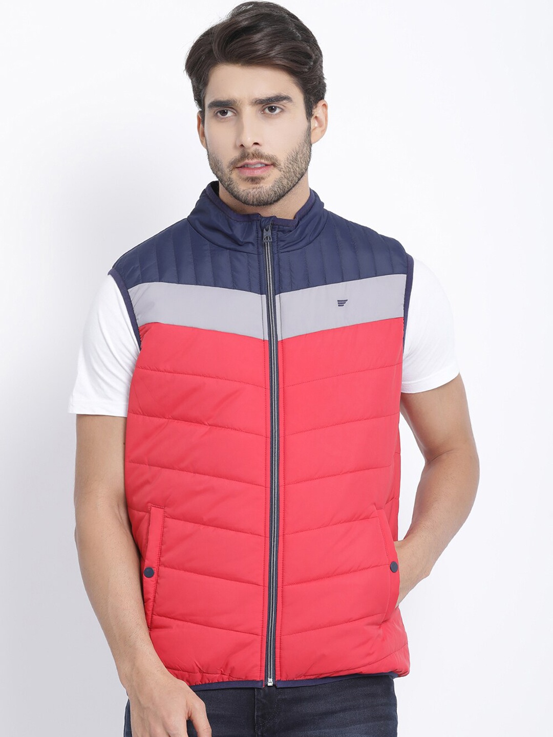 

t-base Men Red & Navy Blue Colourblocked Windcheater Puffer Jacket