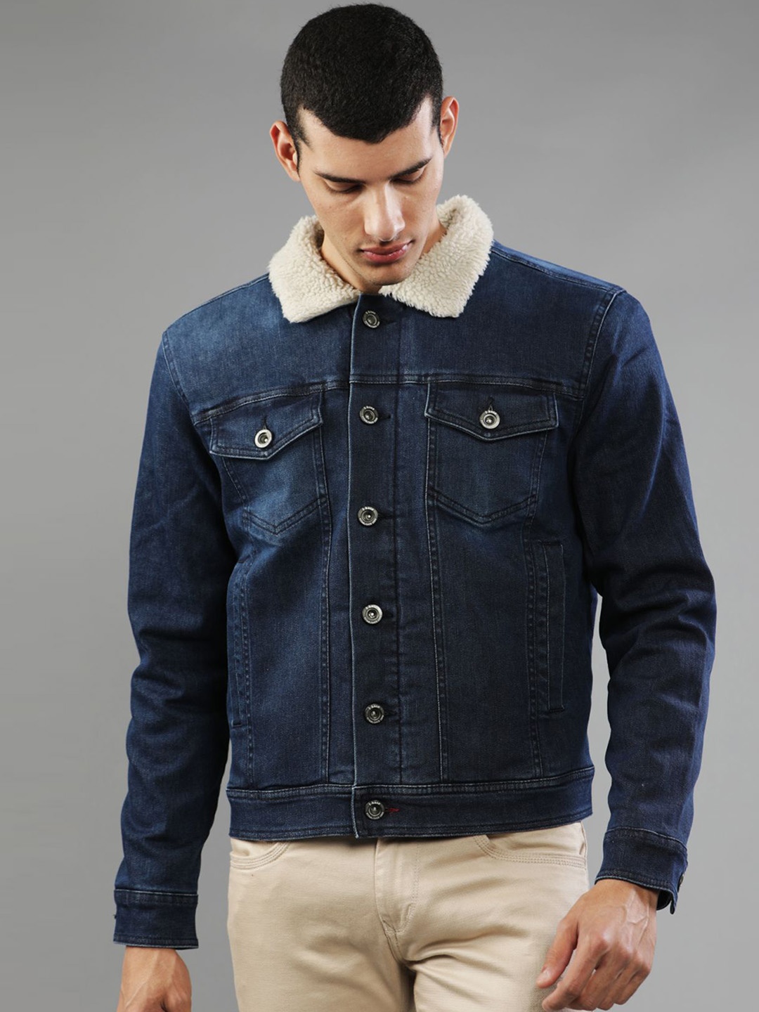 

t-base Men Blue Washed Windcheater Denim Jacket