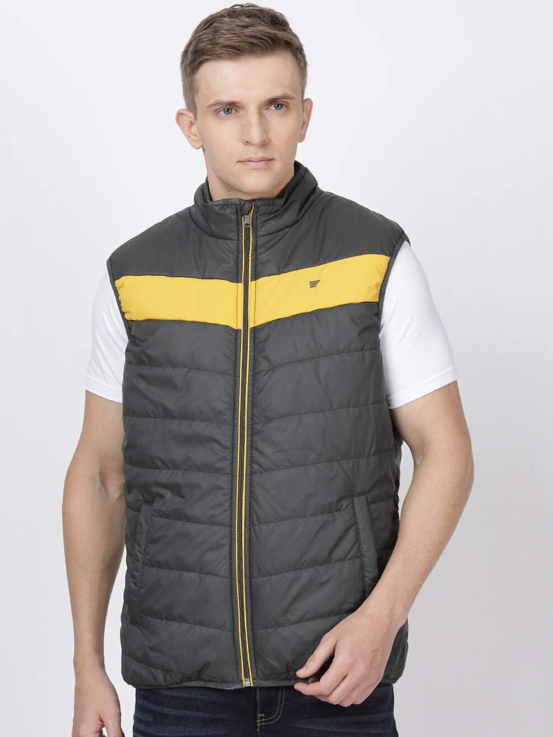

t-base Men Olive Green & Yellow Insulator Puffer Jacket