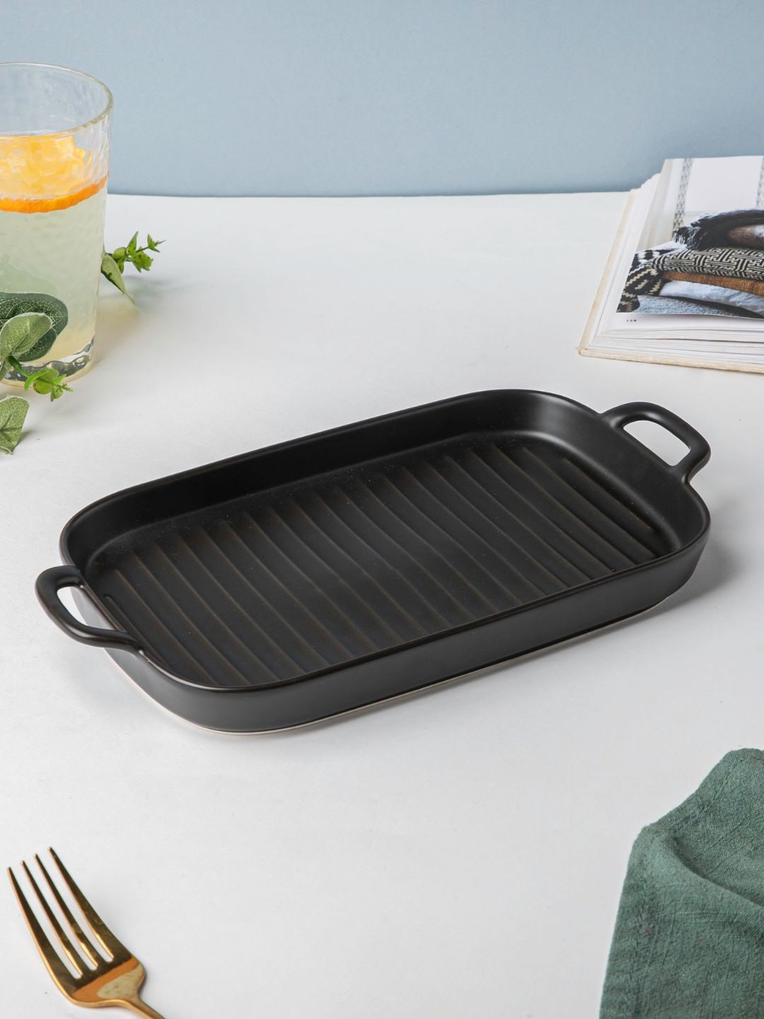 

Nestasia Black Textured Rectangle Ceramic Microwave Plate